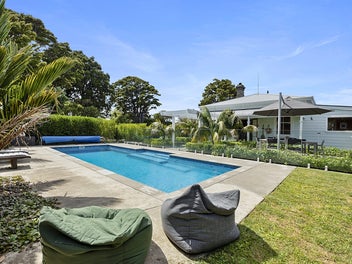 190 Smart Road, Hillsborough, New Plymouth