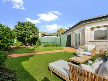 3/21 Houghton Street, Meadowbank, Auckland