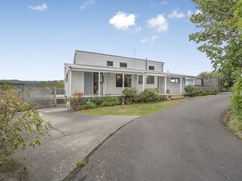 61 Harbour View Road, Harbour View, Lower Hutt