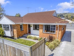 24 Wades Avenue, Saint Martins, Christchurch