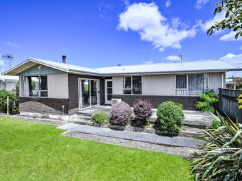 75 Sunderland Drive, Flaxmere, Hastings