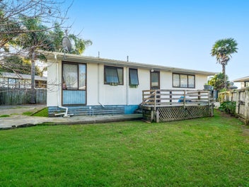 2/28 Nearco Street, Randwick Park, Auckland