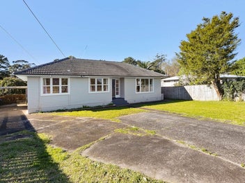 29 Wilsher Crescent, Henderson, Auckland