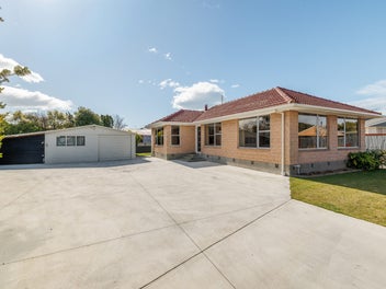7 Lomond Place, Woolston, Christchurch