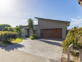 3 Pateke Way, Paraparaumu Beach, Paraparaumu