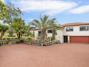 37 Hogarth Rise, West Harbour, Auckland