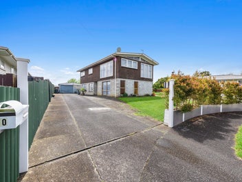 10 Chaucer Place, Blockhouse Bay, Auckland