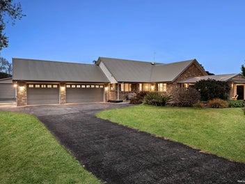 15 Awaroa Stream Drive, Waiuku, Waiuku