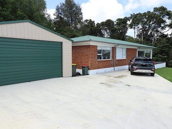 355 Drury Hills Road, Drury, Drury