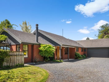 22 Greenhithe Street, Waihola, Milton