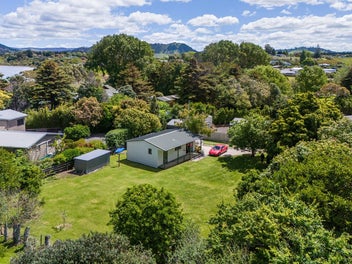 33 Athenree Road, Athenree, Waihi Beach