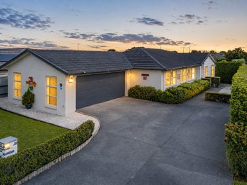 53 Hadley Wood Drive, Wattle Downs, Auckland