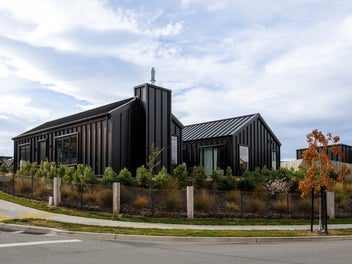 2 Fenton Avenue, Wanaka