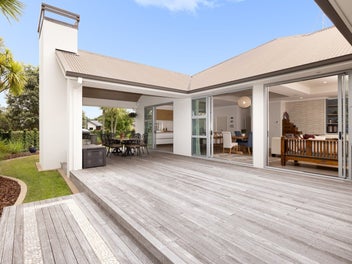 6 Rexford Heights, Pyes Pa, Tauranga