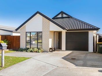 7 Opouatu AVE, Glenbrook, Glenbrook