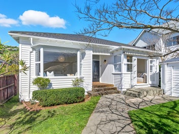 37 Menzies Street, Sumner, Christchurch