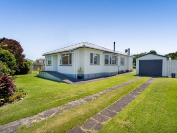 53 Domett Street, Opunake