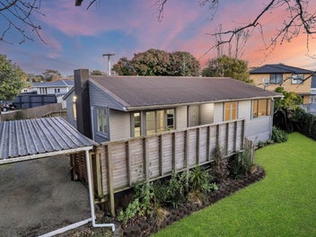 34 Edwards Avenue, Henderson, Auckland