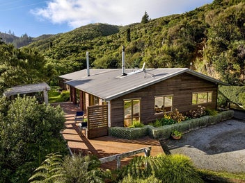 25A Mount Cecil Road, Moonshine Valley, Upper Hutt