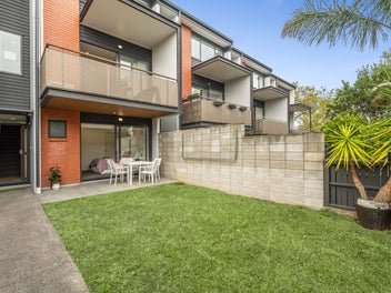 12/9 Eastview Road, Glen Innes, Auckland
