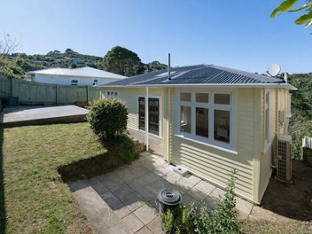 9 Wavell Street, Karori, Wellington