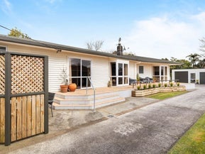 1276 Egmont Road, New Plymouth