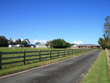 550 Mountain Road, Lepperton, New Plymouth