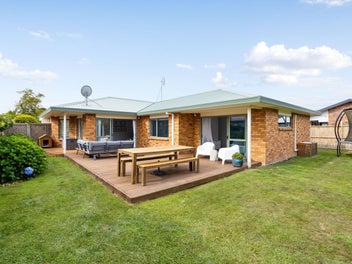 93 Spinnaker Drive, Flagstaff, Hamilton