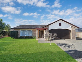3 Russett Grove, Henderson, Auckland