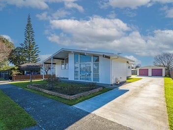 4 John F Kennedy Drive, Milson, Palmerston North