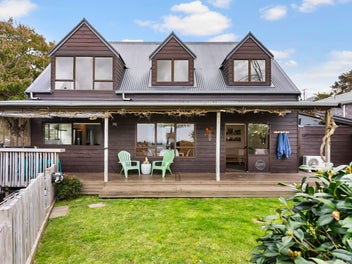 1/305 Glenfield Road, Glenfield, Auckland