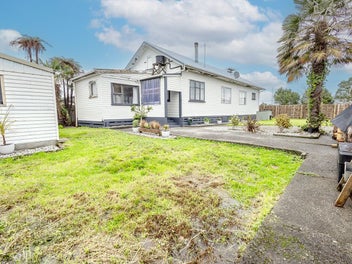 140 Park Street, Hokitika