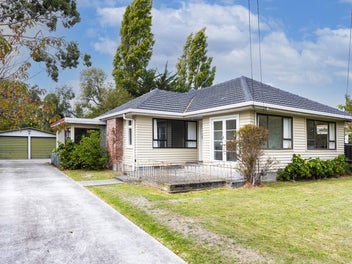 13 Bond Street, Waltham, Christchurch