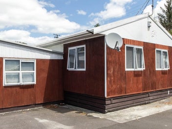 1/13 Holly Street, Avondale, Auckland