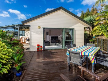 11A Naviti Place, Browns Bay, Auckland
