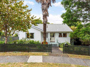 34 Cromwell Drive, Fitzroy, Hamilton
