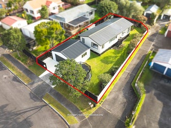 36 Hassan Drive, Massey, Auckland