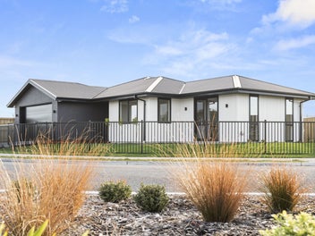 46 Greig Crescent, Amberley, Amberley