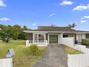 1/2 Palm Court Drive, Glen Eden, Auckland