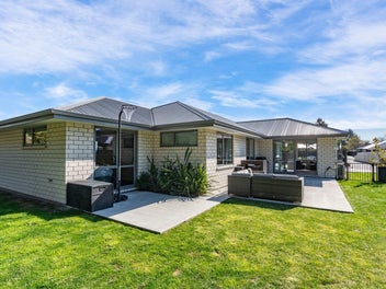 32 Geoff Geering Drive, Netherby, Ashburton