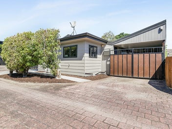 2/42 Graham Street, Hamilton East, Hamilton