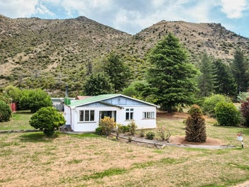 103 Bledisloe Street, Kurow