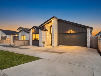 15 Bannockburn Road, Ōpaheke, Papakura