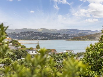 35 Airlie Road, Plimmerton, Porirua