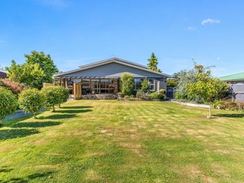 8 Home Street, Winton, Winton