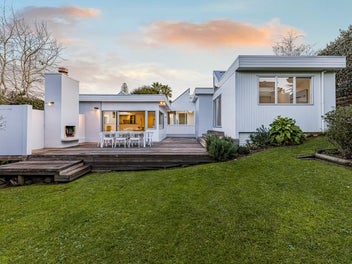 16 Prestige Place, Castor Bay, Auckland