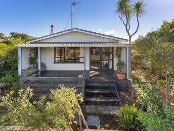 4 Moana Street, Otaki Beach, Otaki