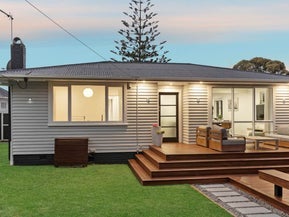 26 Pine Avenue, Henderson, Auckland