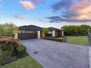 10 Pohutukawa Parade, Riverhead, Riverhead