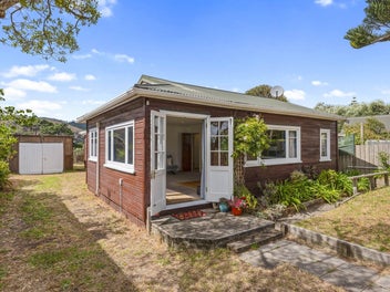 18 Forest Lane, Raumati South, Paraparaumu